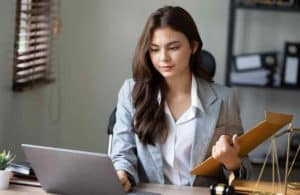 Cryptocurrencies and taxes : comment réglementer et taxer les actifs numériques ?