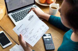 Chèque de banque à La Poste : quel délai d’encaissement ? Business Alagnon