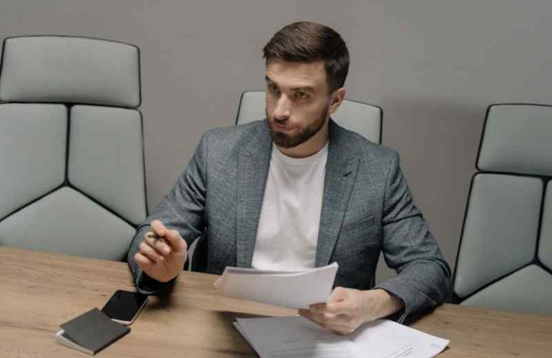 Raison sociale d’une entreprise : où la trouver facilement ? Business Alagnon