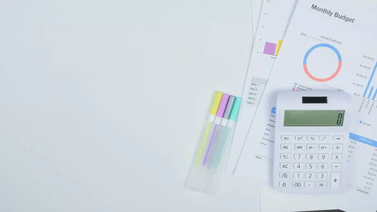 Tableau de gestion financière et budgétaire pour organisme de formation avec calculs de TVA et financements