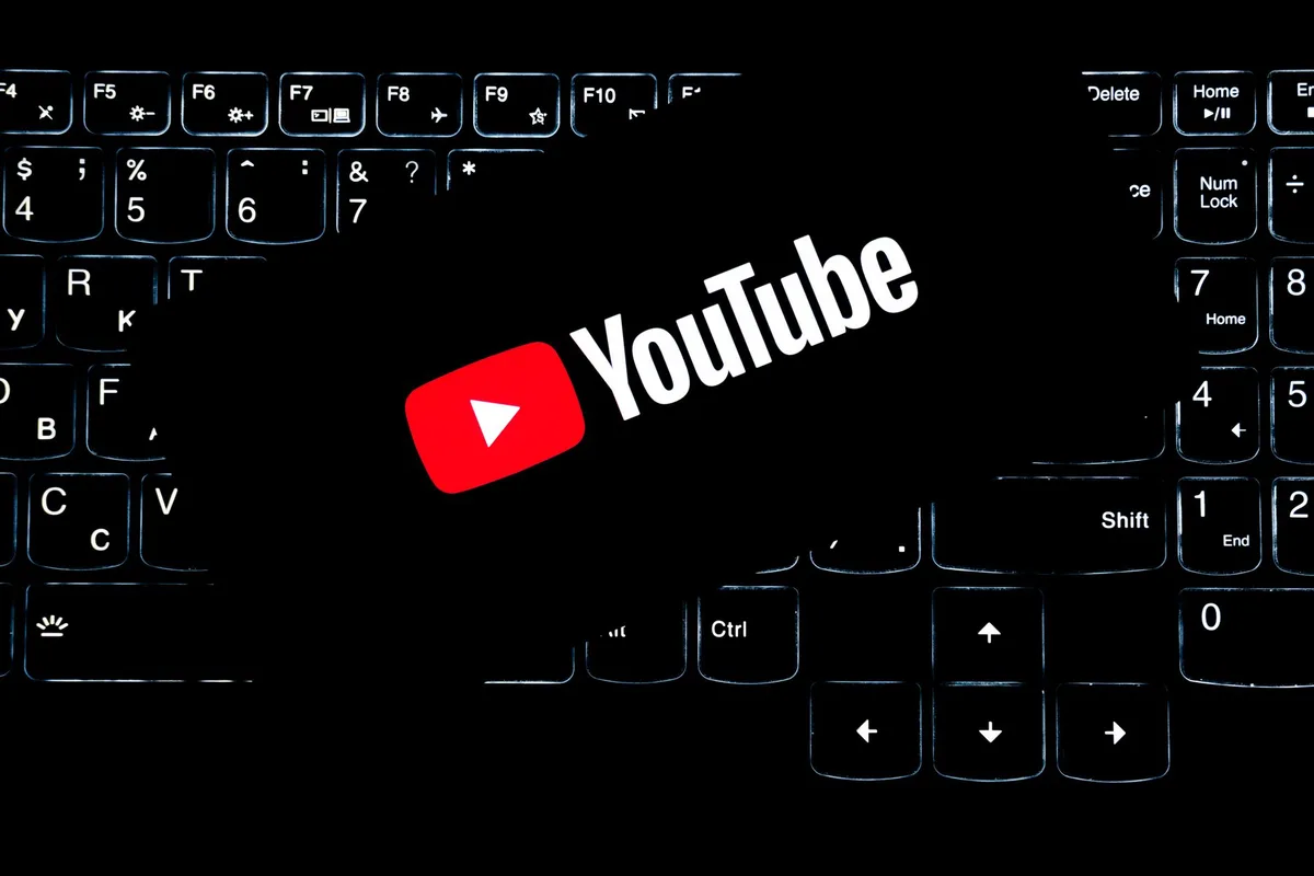 Création d'une vignette YouTube professionnelle avec texte et image de démonstration de produit