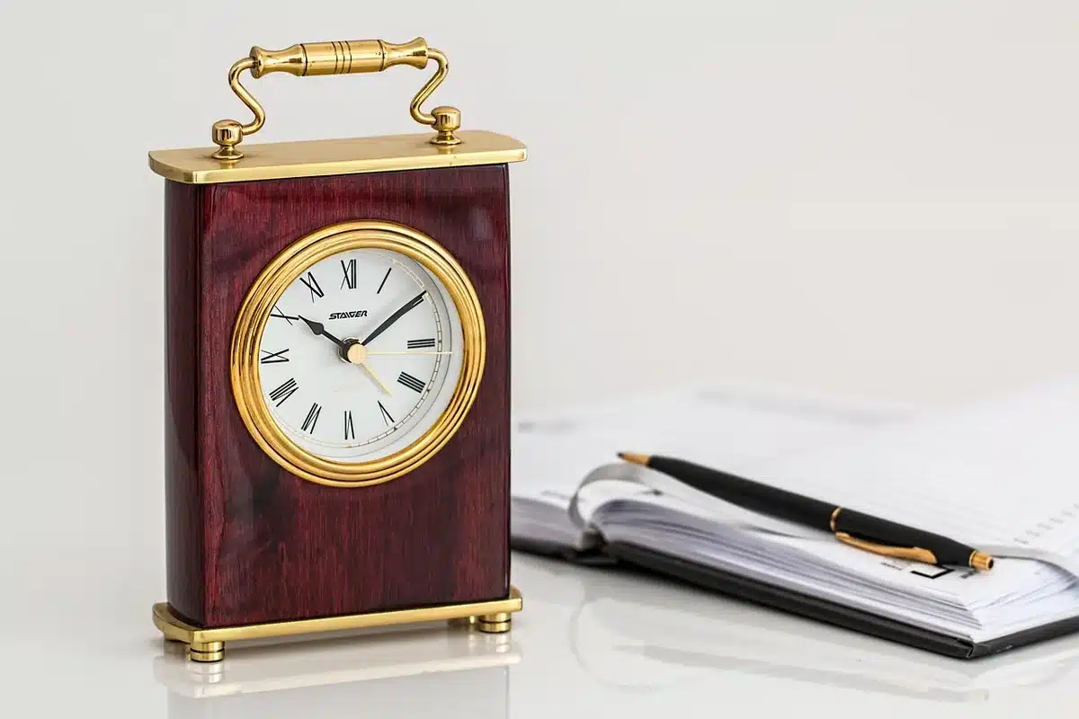 Chronomètre et poste de travail pour sessions de travail concentré