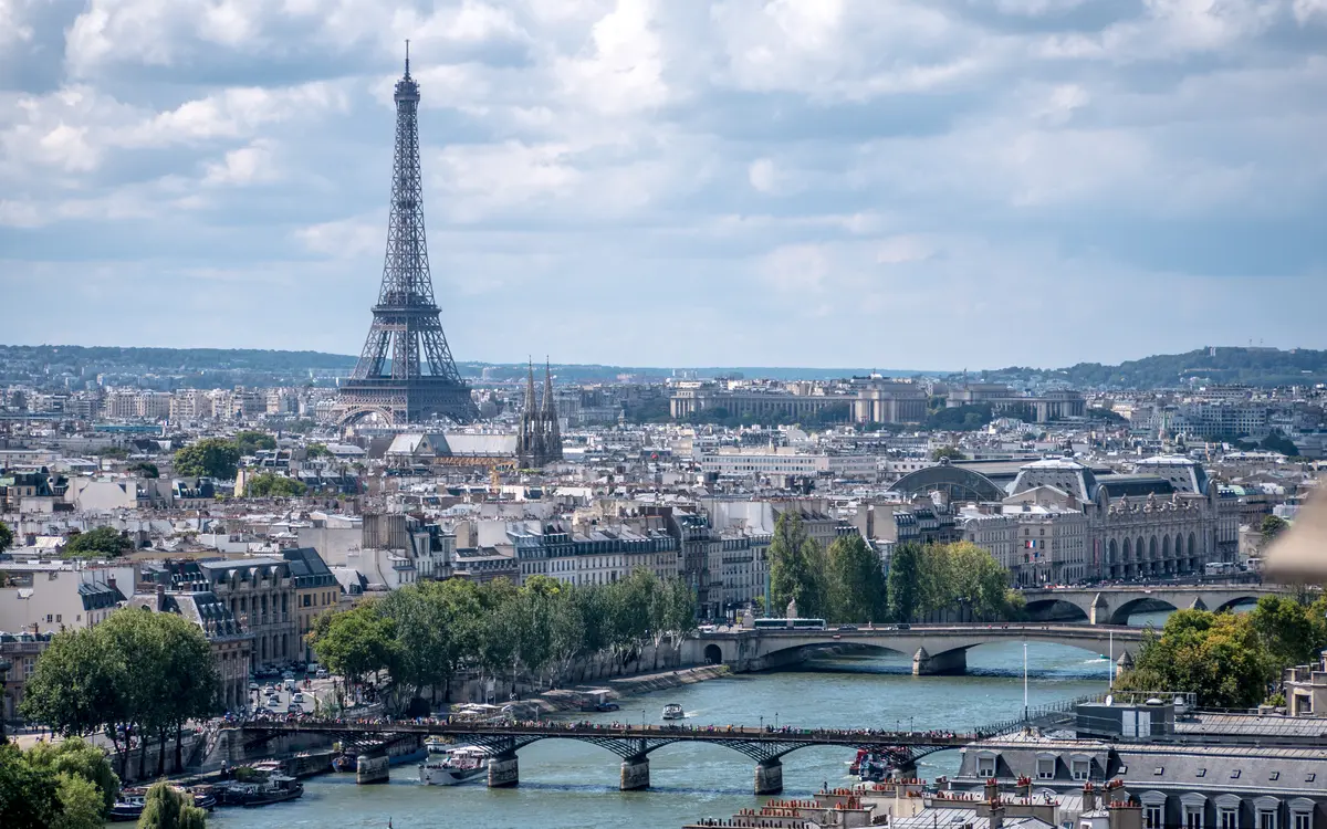 Immobilier à Paris : combien de m² peut‑on acheter avec 1 000 € par mois ?